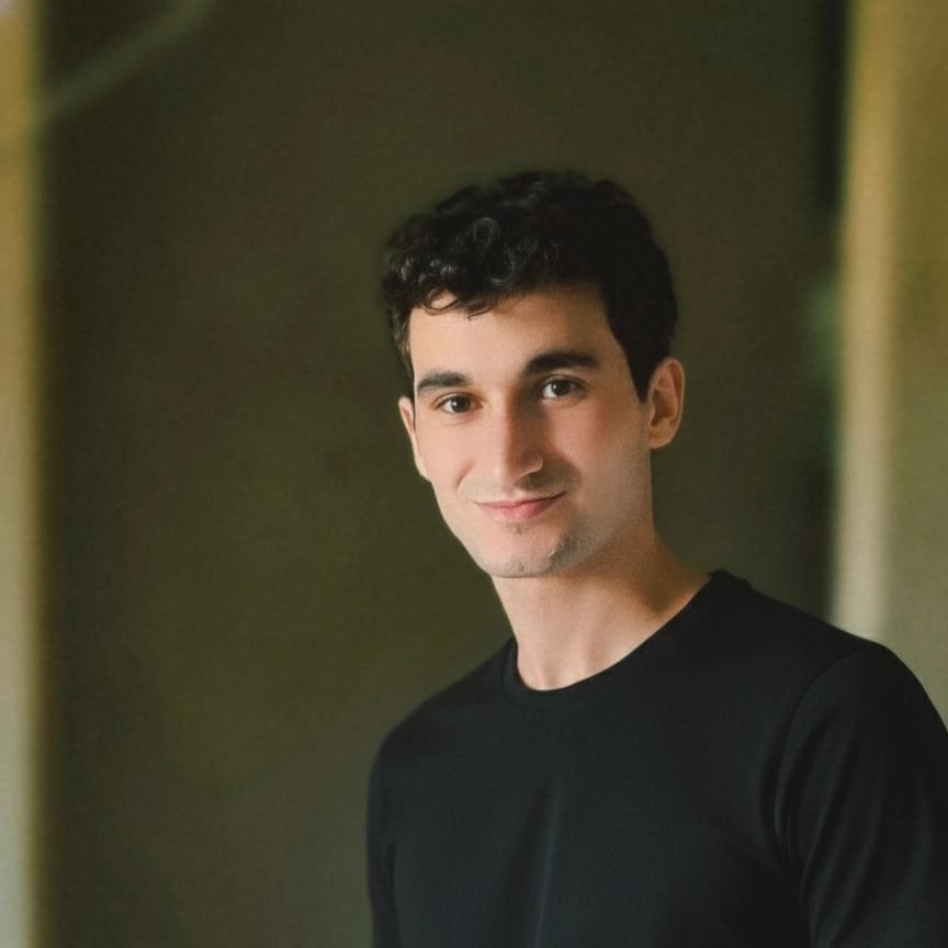Muhammed, co-fondatore e co-CEO di IMVAM